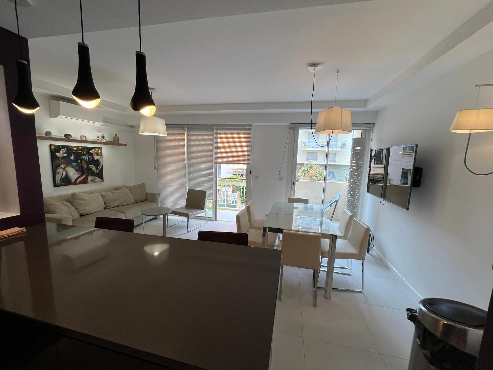 Appartement Calme Familial 3 Ch Avec Terrasses 胡安莱潘 外观 照片